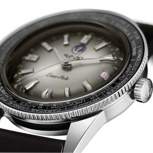 Rado Captain Cook Over-Pole Black Dial Unisex 37MM