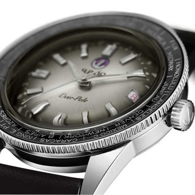 Rado Captain Cook Over-Pole Black Dial Unisex 37MM