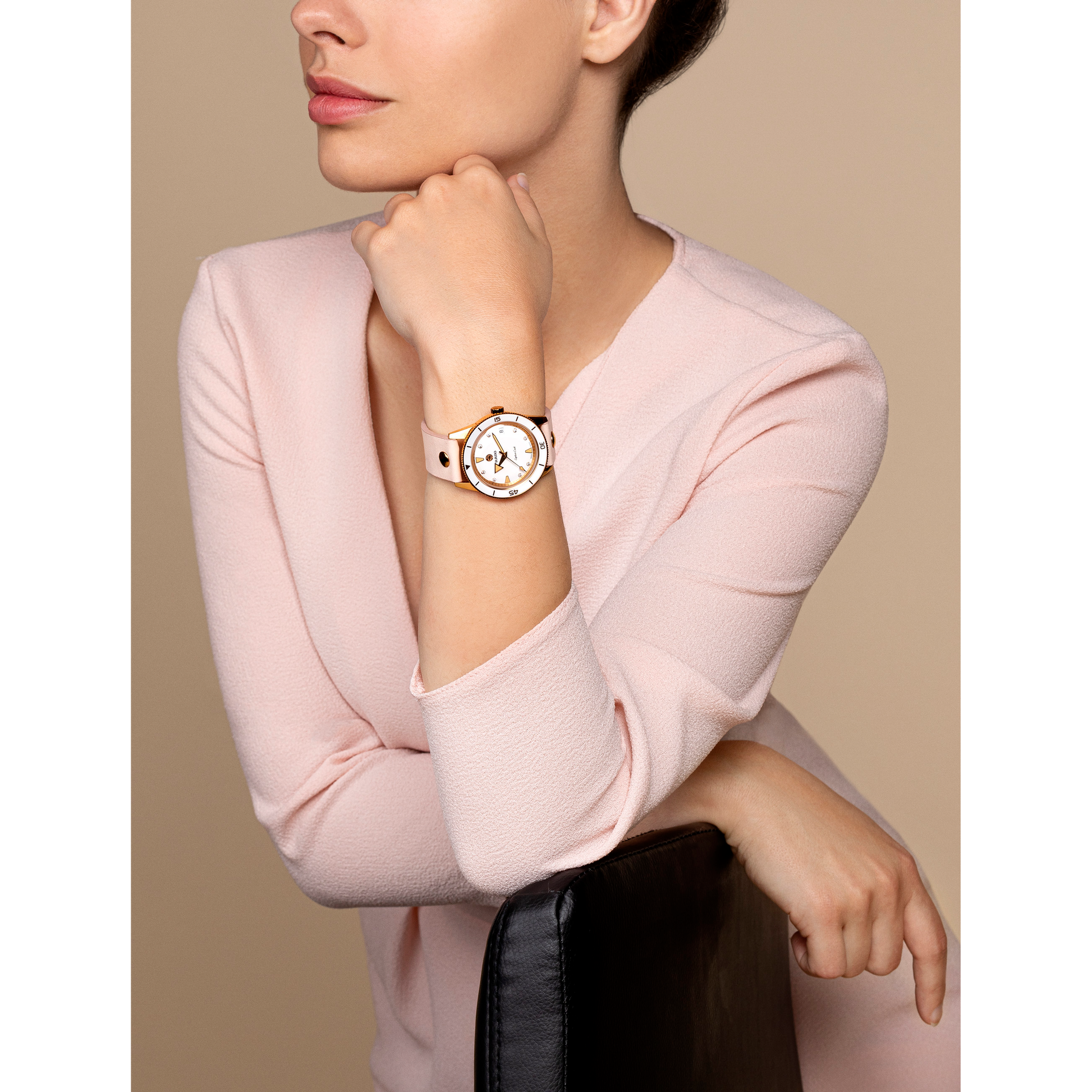 Rado Captain Cook White Dial Women 37mm