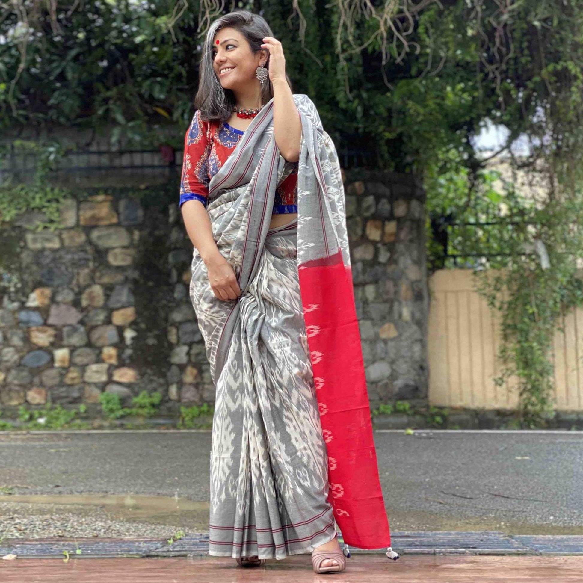 Captivating Grey Colored Casual Wear Printed Silk Saree