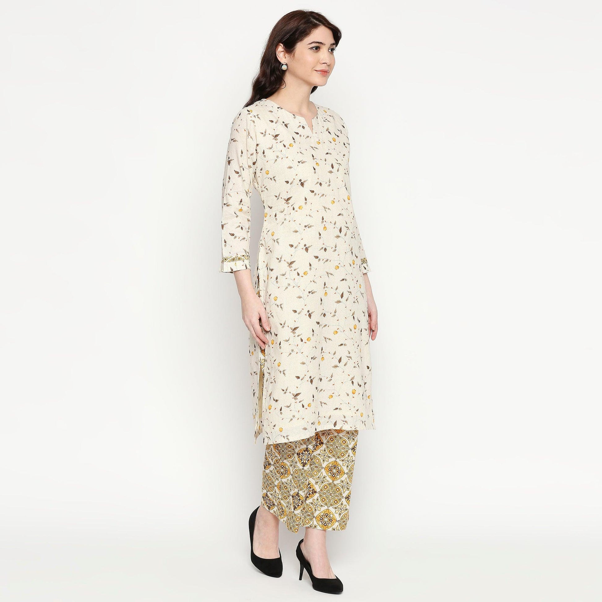 Captivating White Colored Casual Wear Printed Cotton Kurti-Palazzo Set