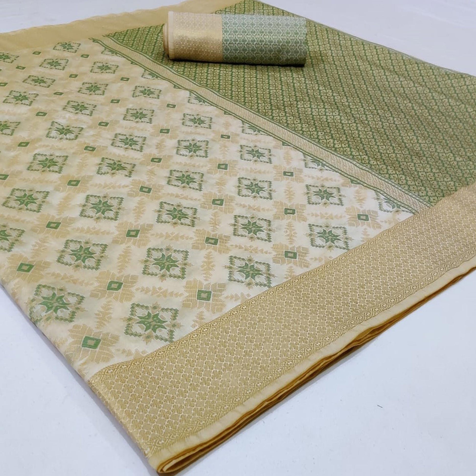 Captivating White Colored Festive Wear Woven Silk Saree