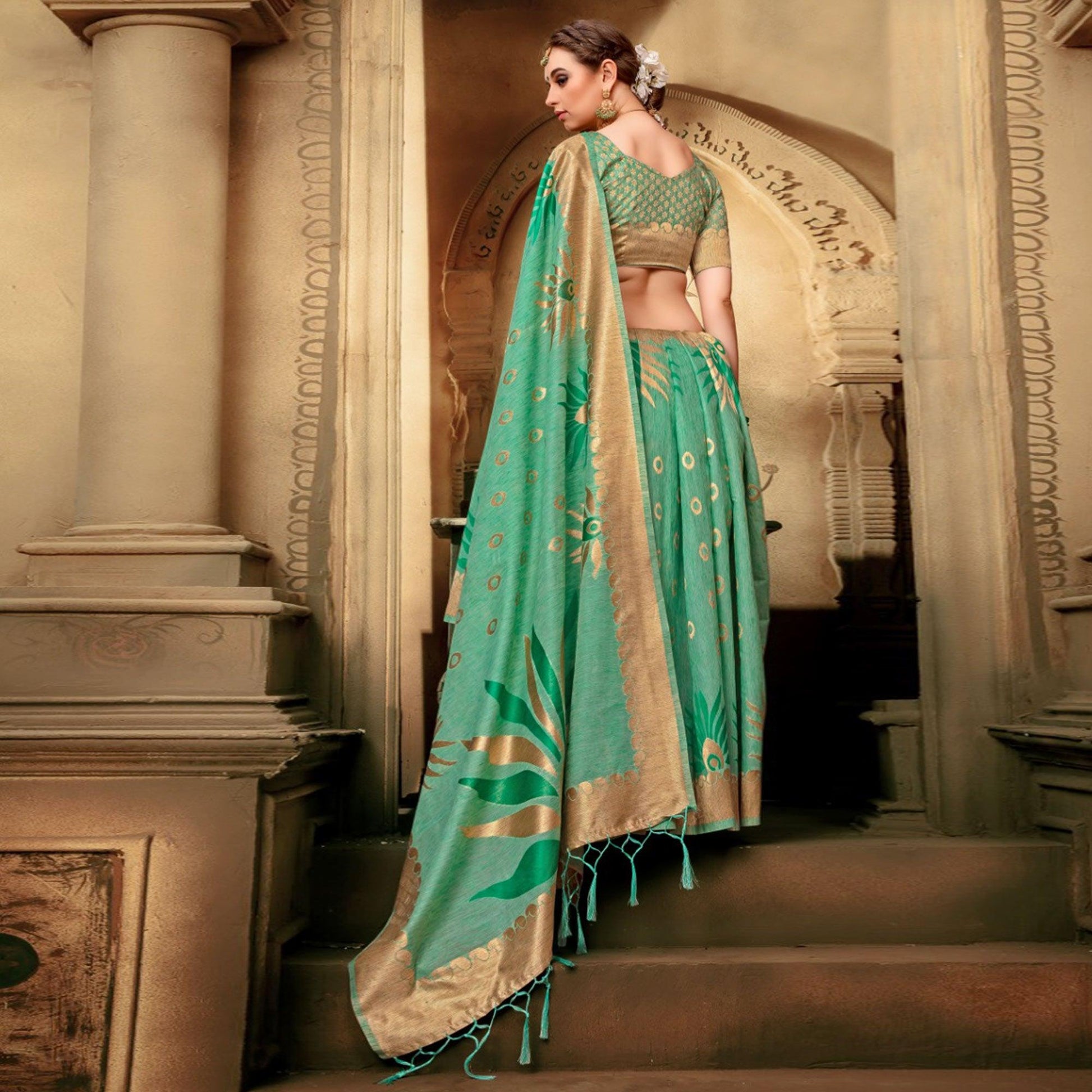 Charming Green Colored Festive Wear Woven Cotton Silk Saree