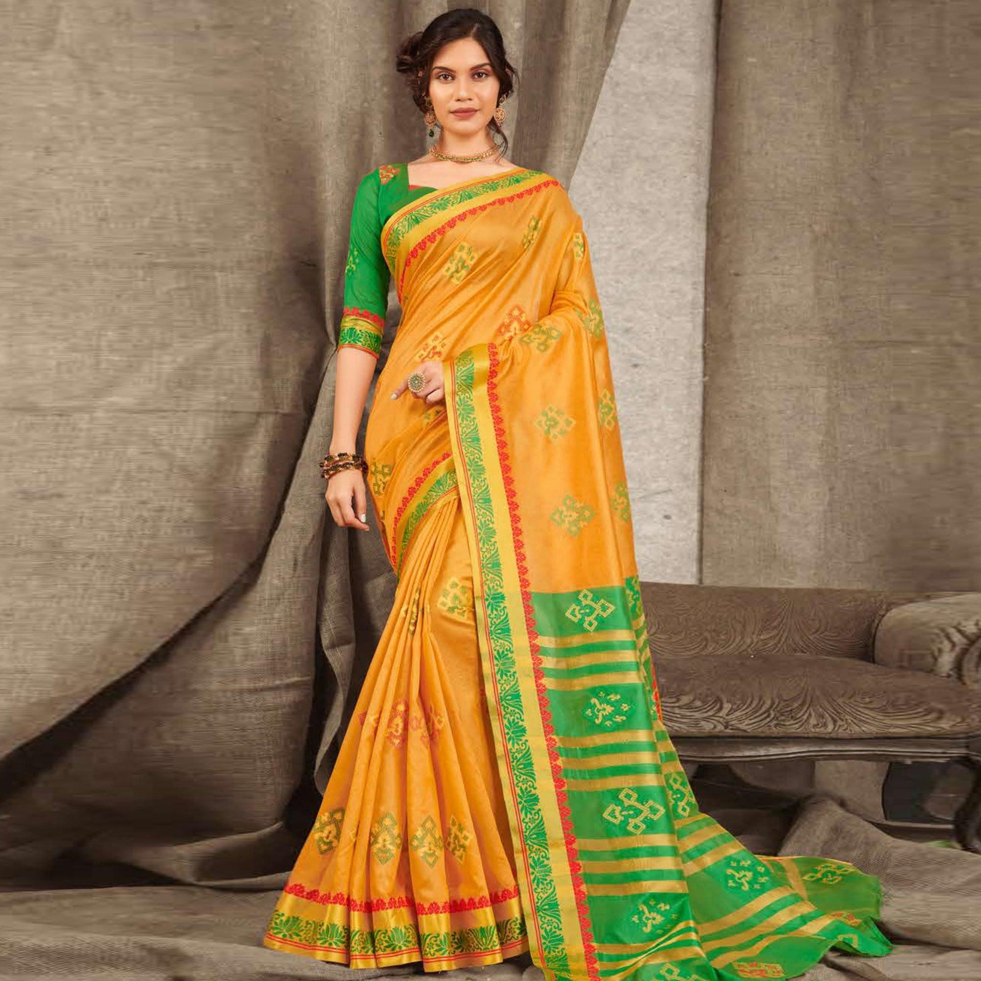Charming Yellow Colored Festive Wear Woven Cotton Handloom Saree