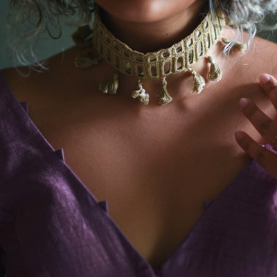 Chayagrahi Drishti (Choker)
