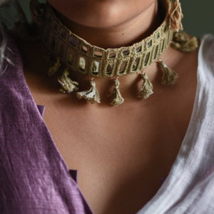 Chayagrahi Drishti (Choker)