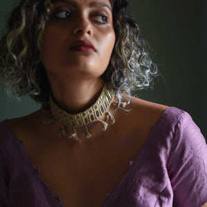 Chayagrahi Drishti (Choker)