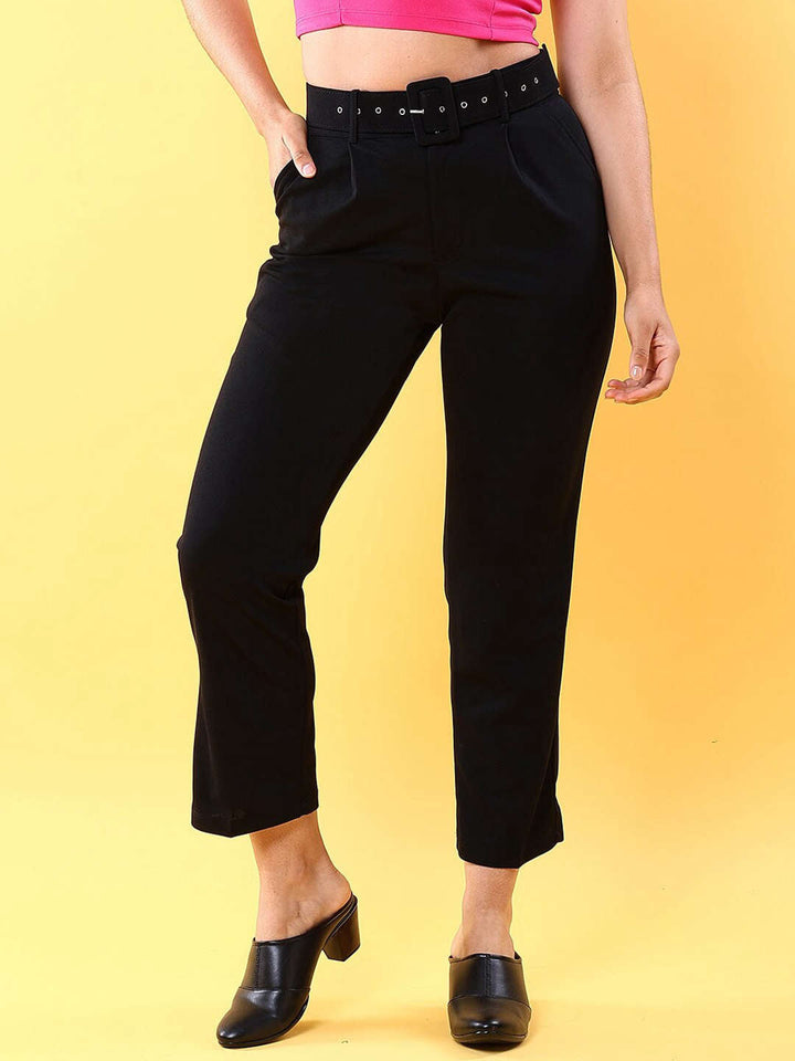 Women Tapered Pleated Pant With Belt