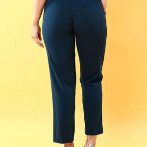 Women Tapered Pleated Pant With Belt