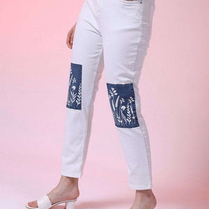 Women Straight Fit Jeans