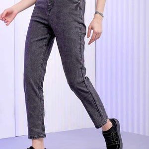 Women Straight Fit Jeans