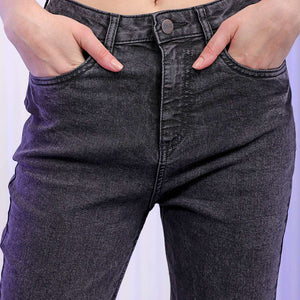 Women Straight Fit Jeans