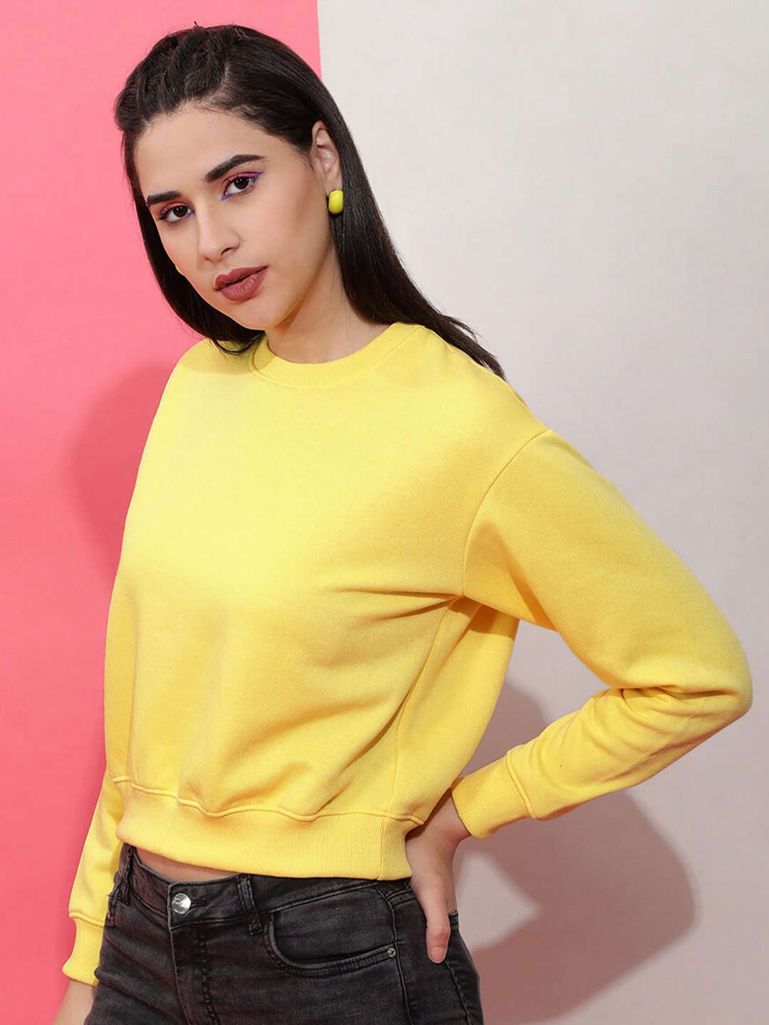 Women's Solid Regular Fit Sweatshirt
