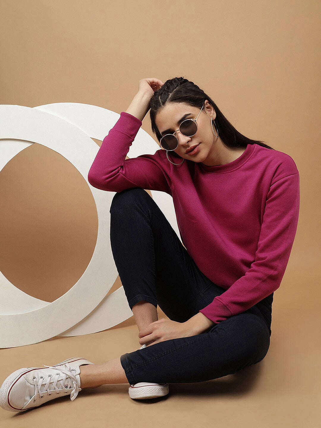Women's Solid Regular Fit Sweatshirt