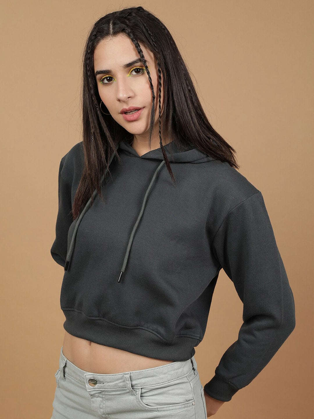 Women's Solid Regular Fit Sweatshirt