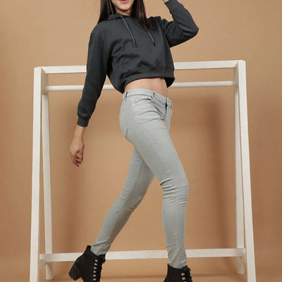 Women's Solid Regular Fit Sweatshirt