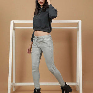 Women's Solid Regular Fit Sweatshirt