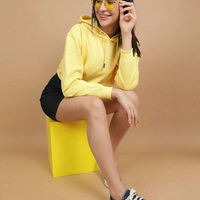 Women's Solid Regular Fit Sweatshirt