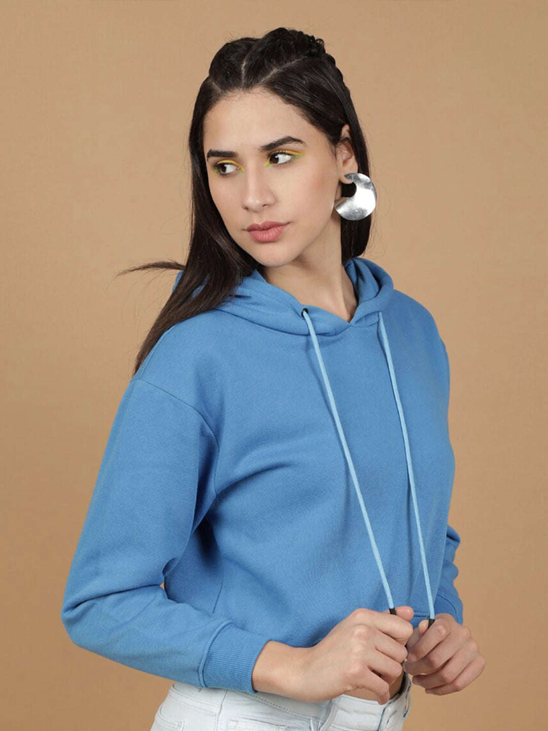 Women's Solid Regular Fit Sweatshirt