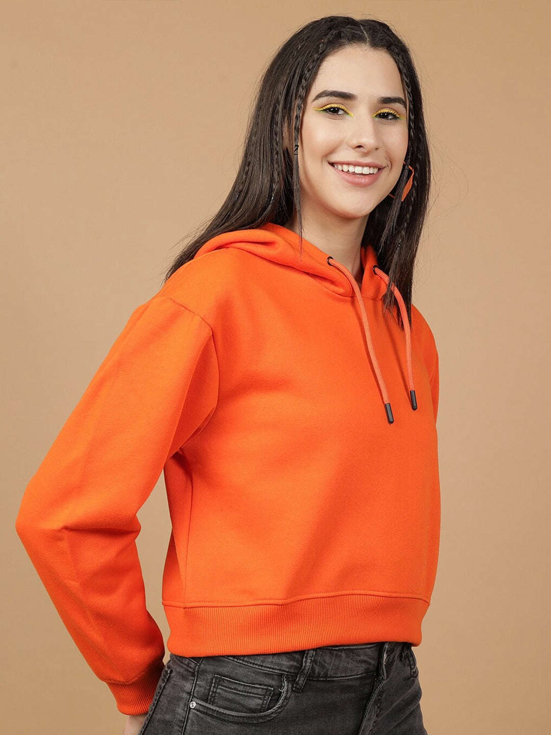 Women's Solid Regular Fit Sweatshirt