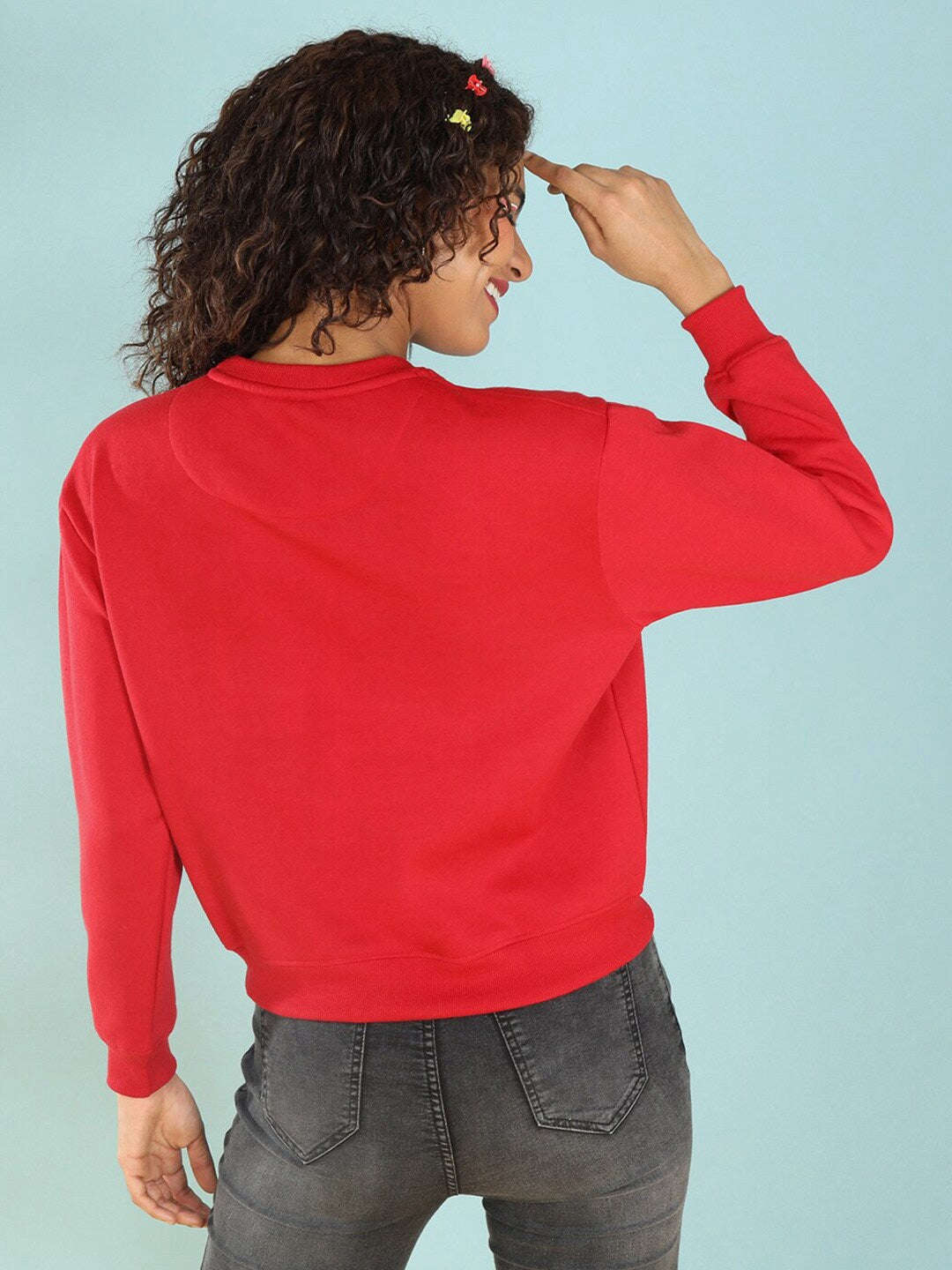 Women's Solid Regular Fit Sweatshirt