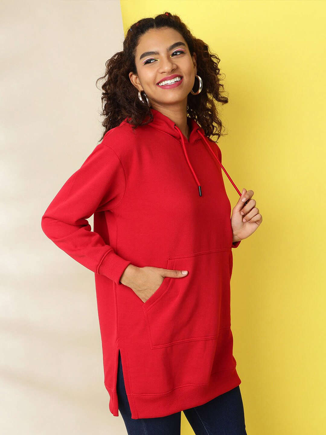 Women's Solid Regular Fit Sweatshirt