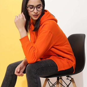 Women's Solid Regular Fit Sweatshirt