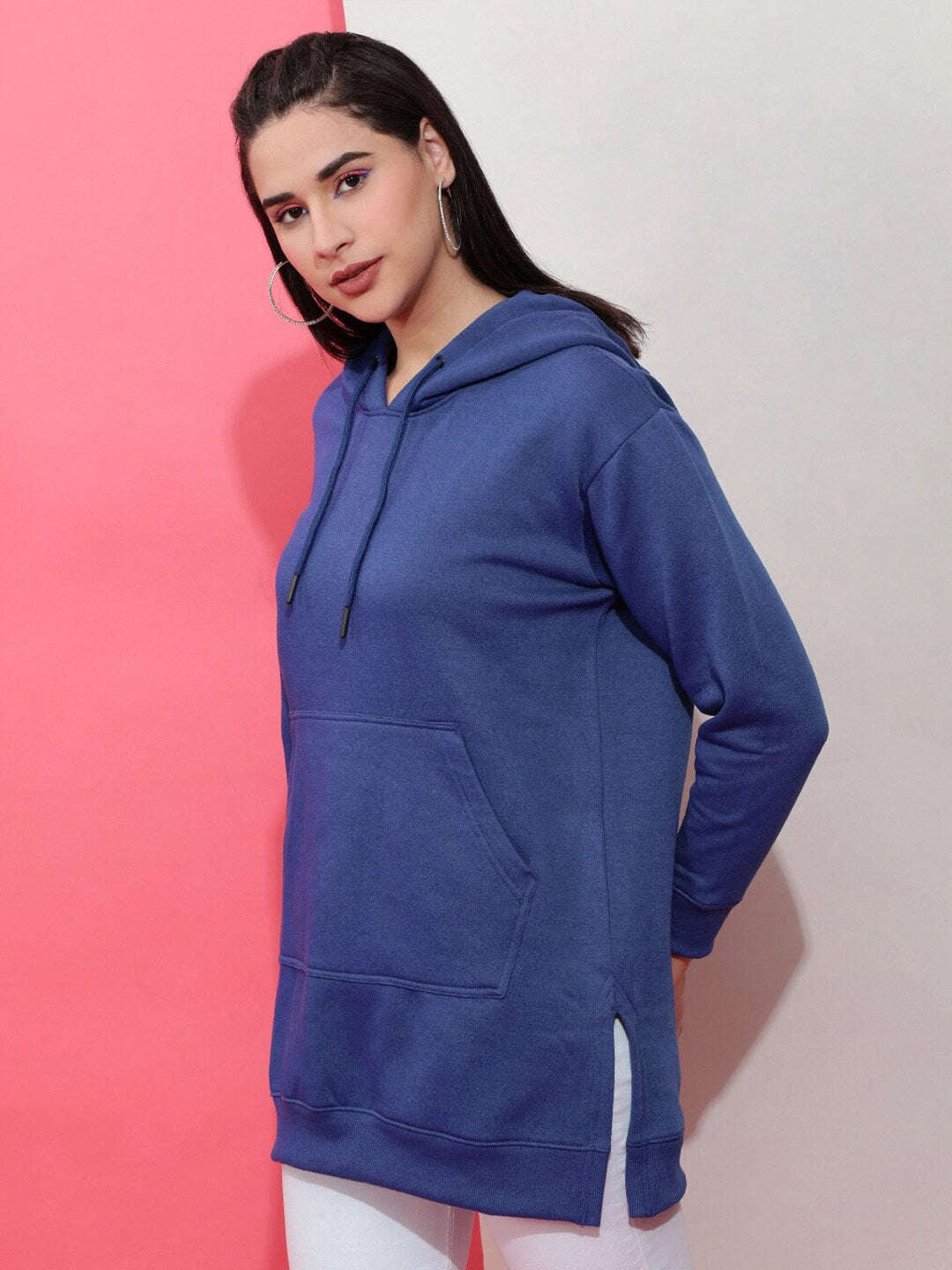 Women's Solid Regular Fit Sweatshirt
