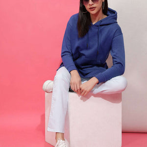 Women's Solid Regular Fit Sweatshirt