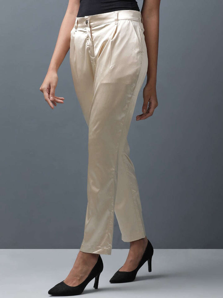 Women Tapered Pant