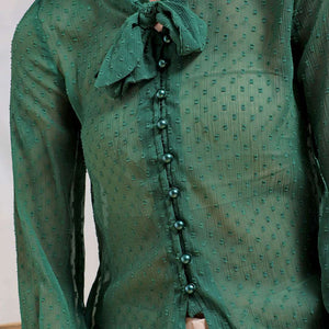 Women Solid Top