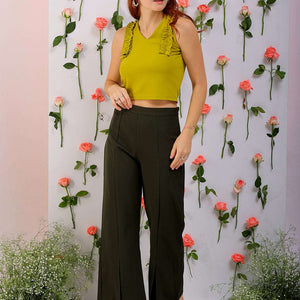 Women Solid Top
