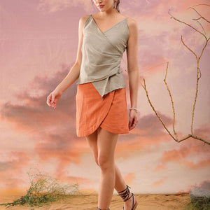 Women Solid Top