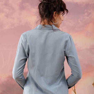 Women Solid Top