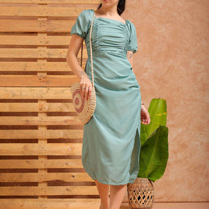 Women's Green A line Solid Casual Pleated Dress