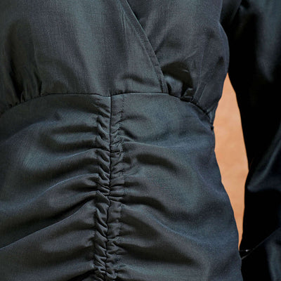 Women's Green Regular Fit Solid Casual Ruched Dress