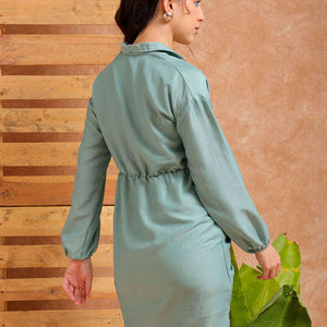 Women's Green Regular Fit Solid Casual Ruched Dress