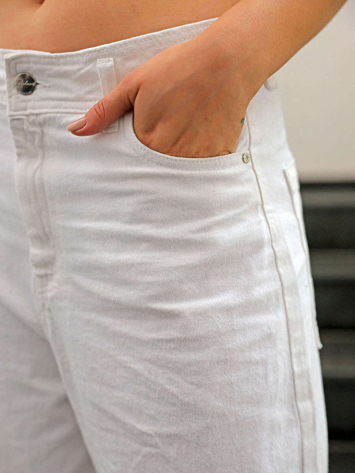 Women's White Solid Bootcut Jeans