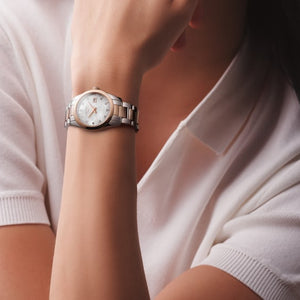 Longines Conquest Mother of Pearl dial Women 29.05mm