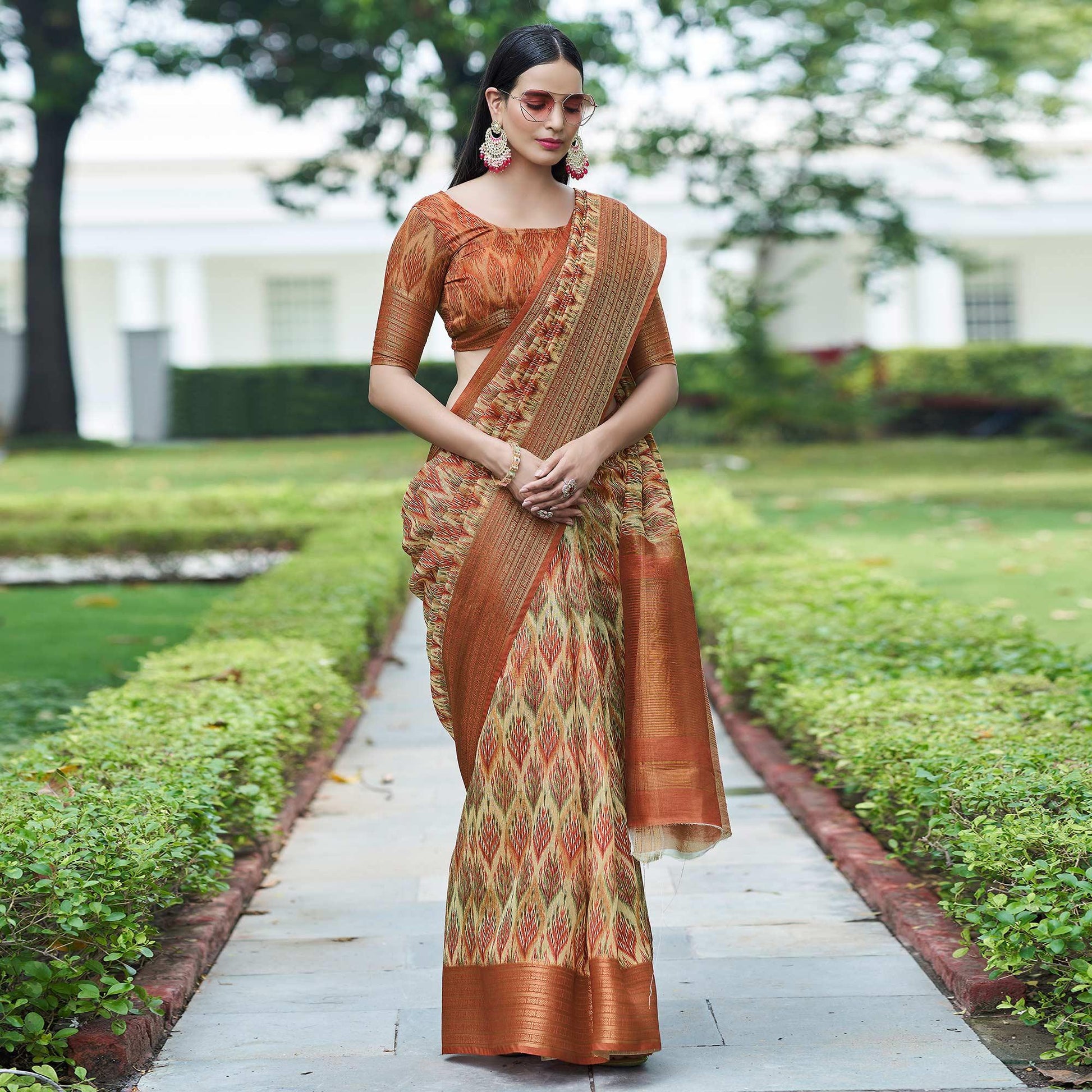 Cream Digital Printed Linen Saree