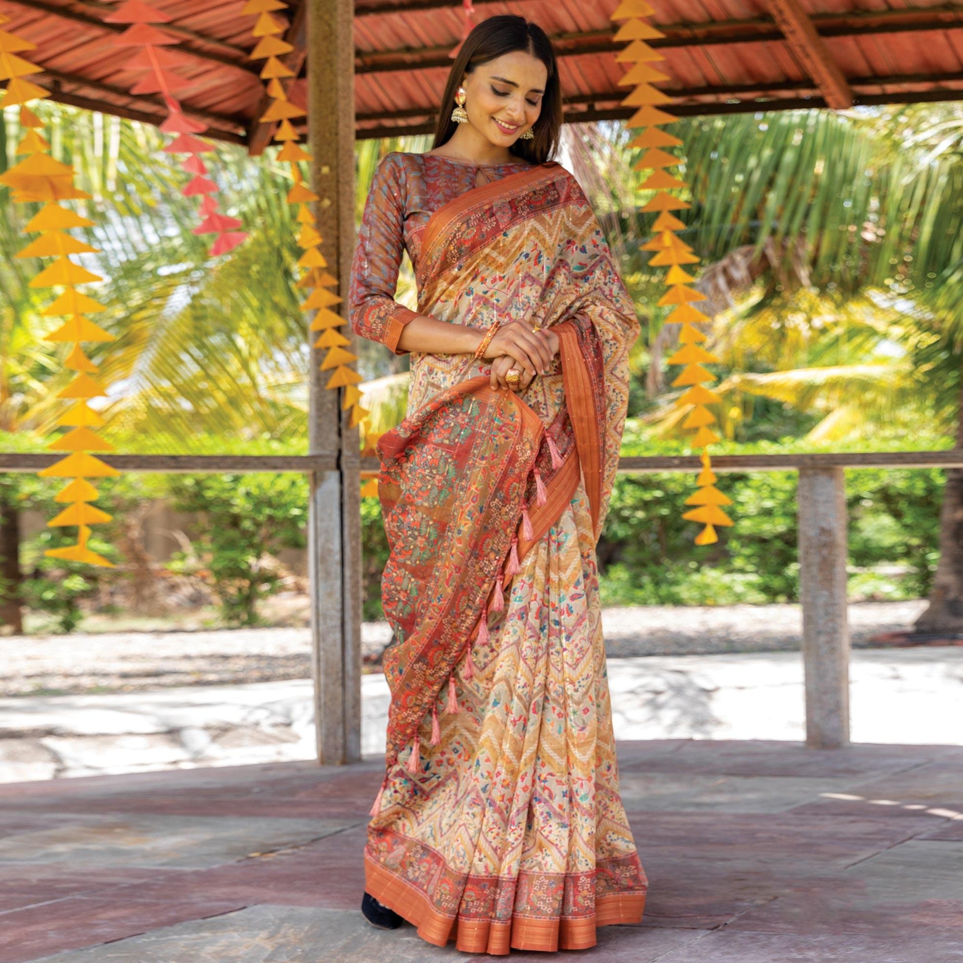 Cream Digital Printed Linen Saree With Tassels
