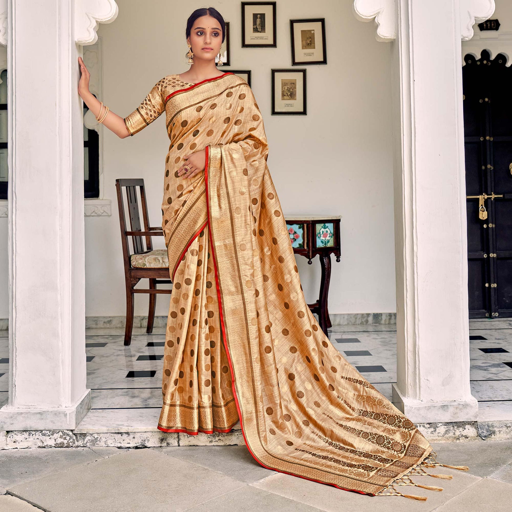 Cream Festive Wear Zari Woven Soft Ghichaa Silk Saree