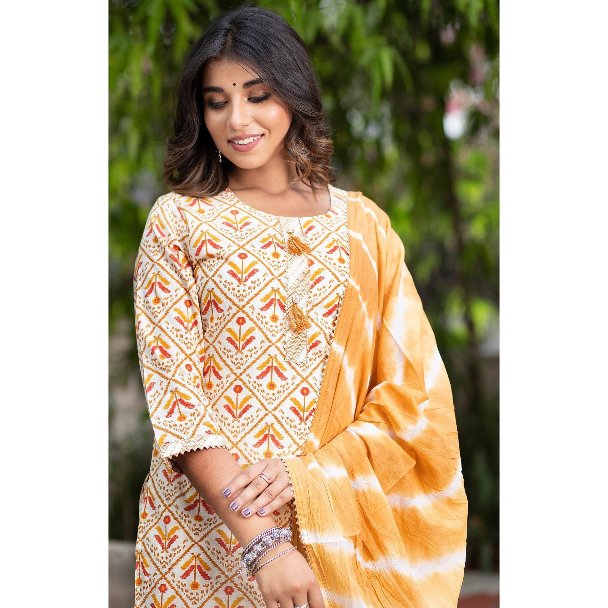 Cream Floral Printed Pure Cotton Kurti Pant Set With Dupatta