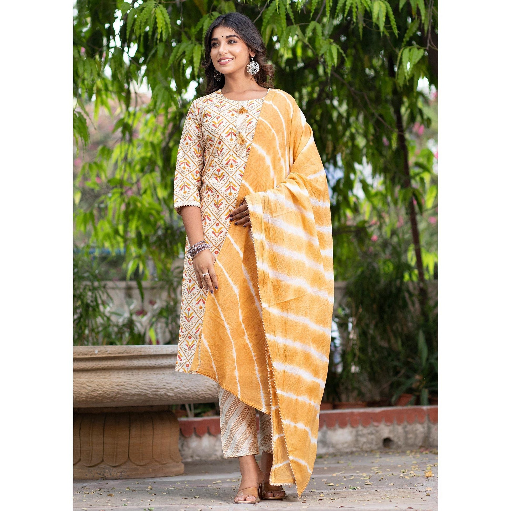 Cream Floral Printed Pure Cotton Kurti Pant Set With Dupatta