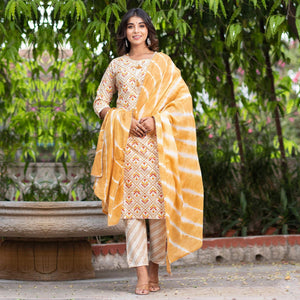 Cream Floral Printed Pure Cotton Kurti Pant Set With Dupatta