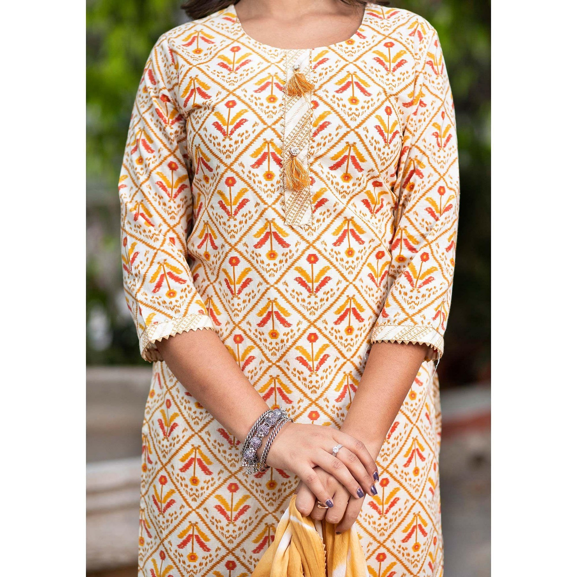 Cream Floral Printed Pure Cotton Kurti Pant Set With Dupatta