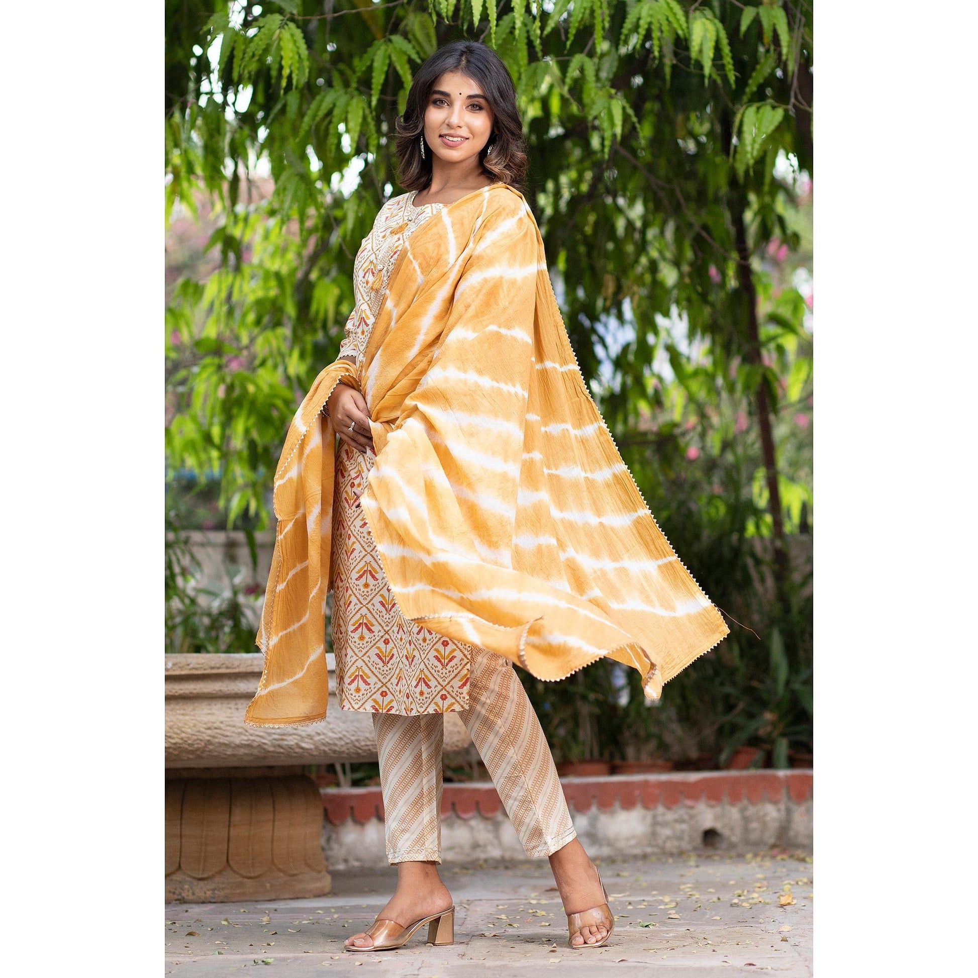 Cream Floral Printed Pure Cotton Kurti Pant Set With Dupatta