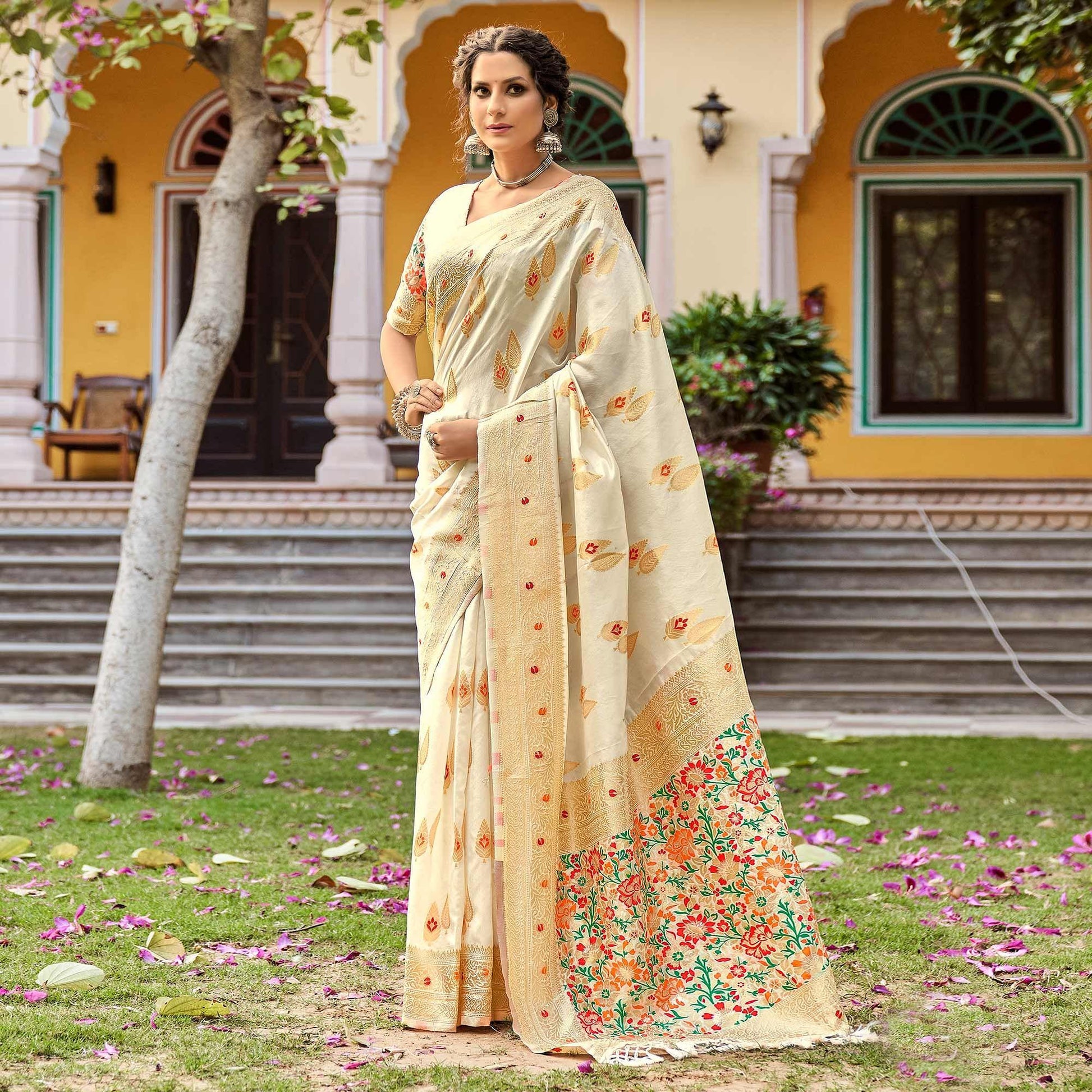 Cream Partywear Banarasi Woven Silk Saree with Kashmiri Pallu