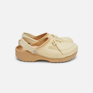 Crocs | BEAMS T X BAL CLASSIC CLOG  { TAN