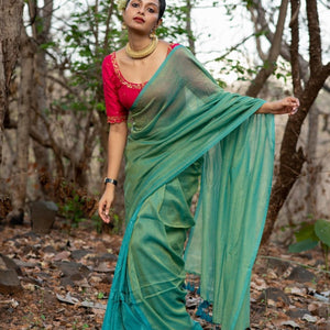 Curious Sitara